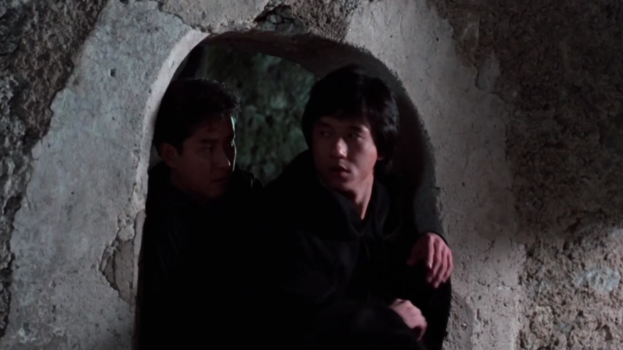 Armour Of God - cảnh 2