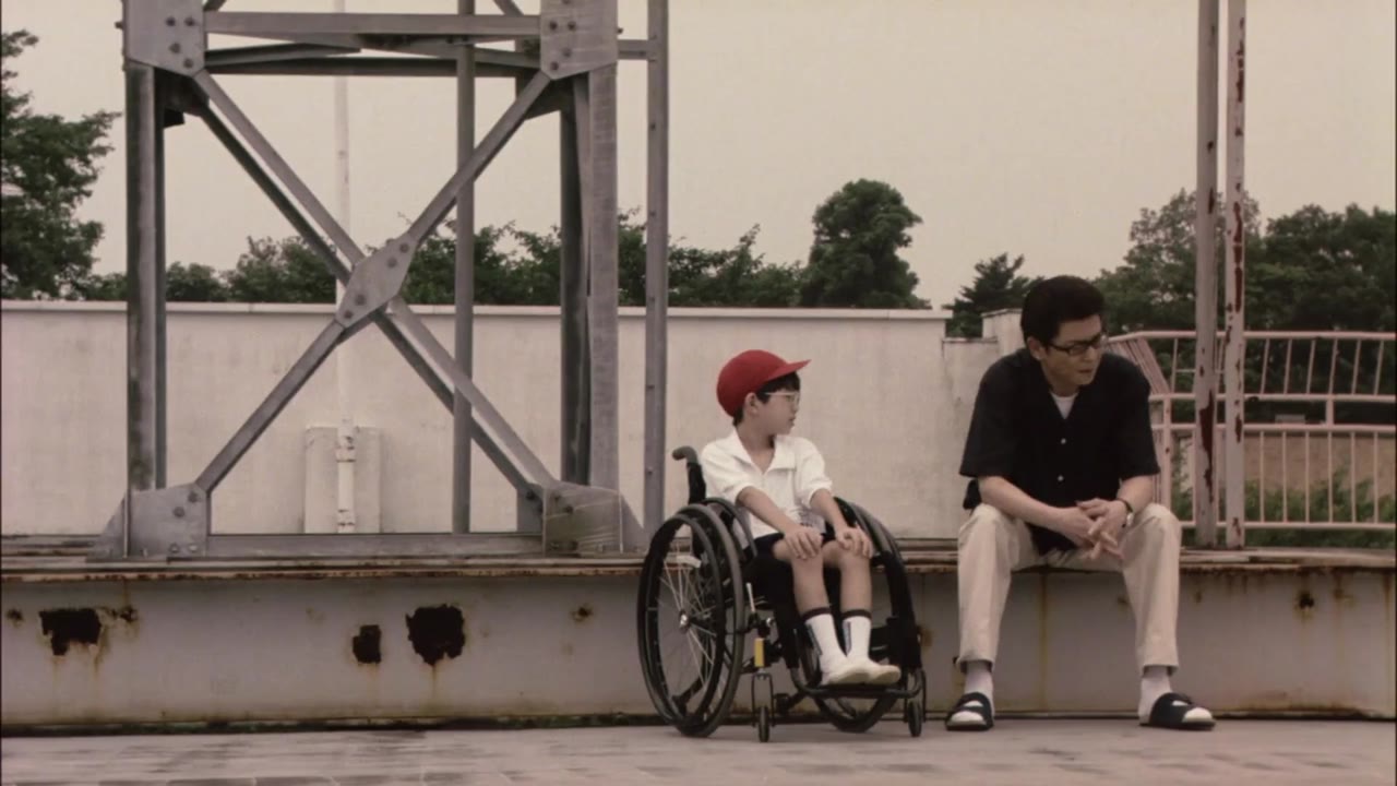 Zebraman - cảnh 1
