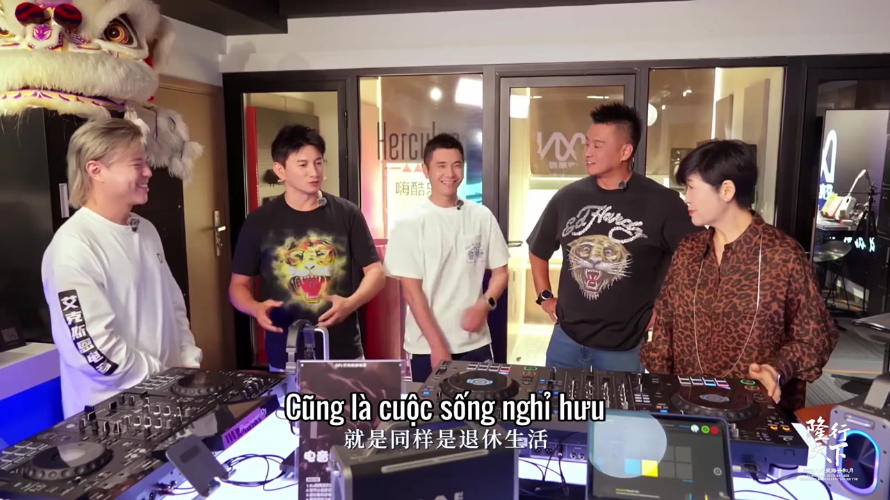 Long Hành Thiên Hạ: Trở Lại Tám Ngàn Dặm Mây Và Trăng tập 8