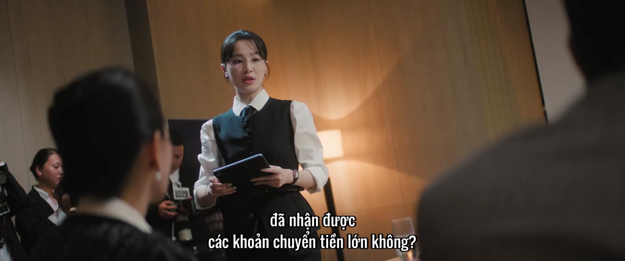 Sự Trở Lại Của Nữ Hoàng tập 24 cảnh 2