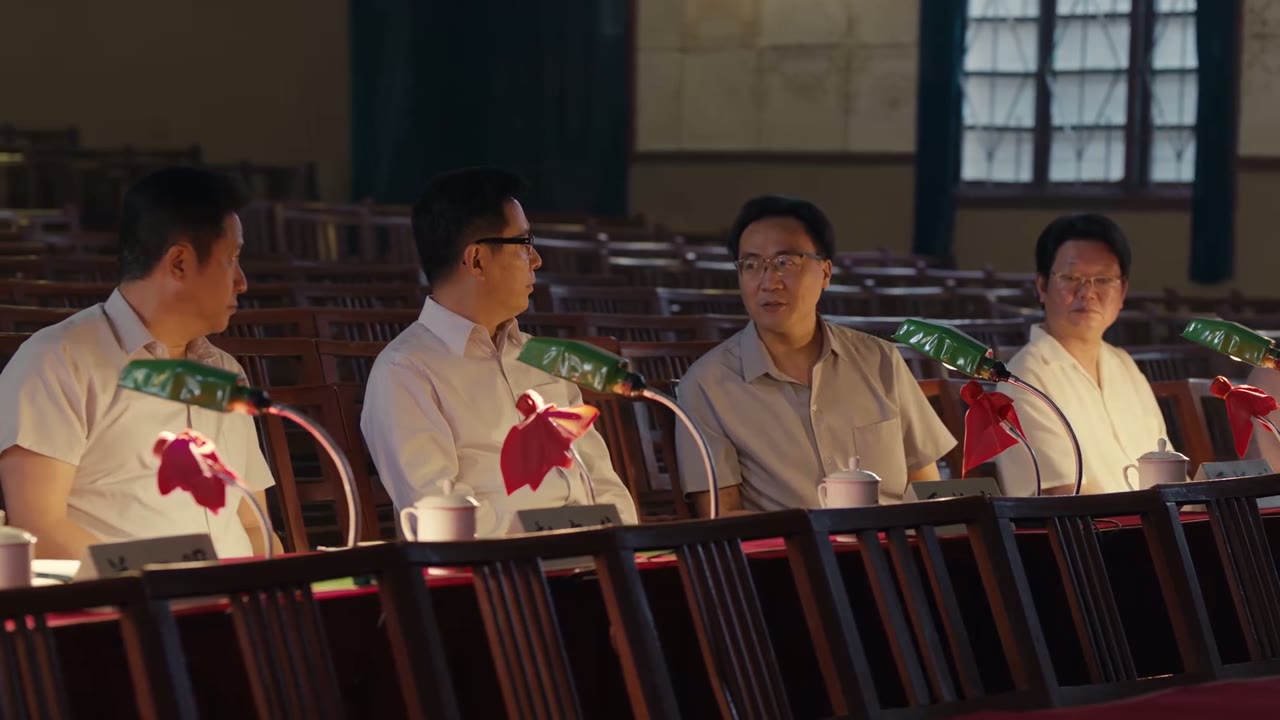 Chuyện Lớn Nơi Thành Phố Nhỏ tập 2