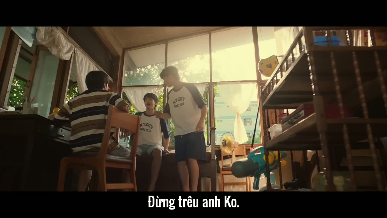 Cây cam ở nhà cậu ấy nhưng quả cam luôn rơi sang nhà tôi - cảnh 2