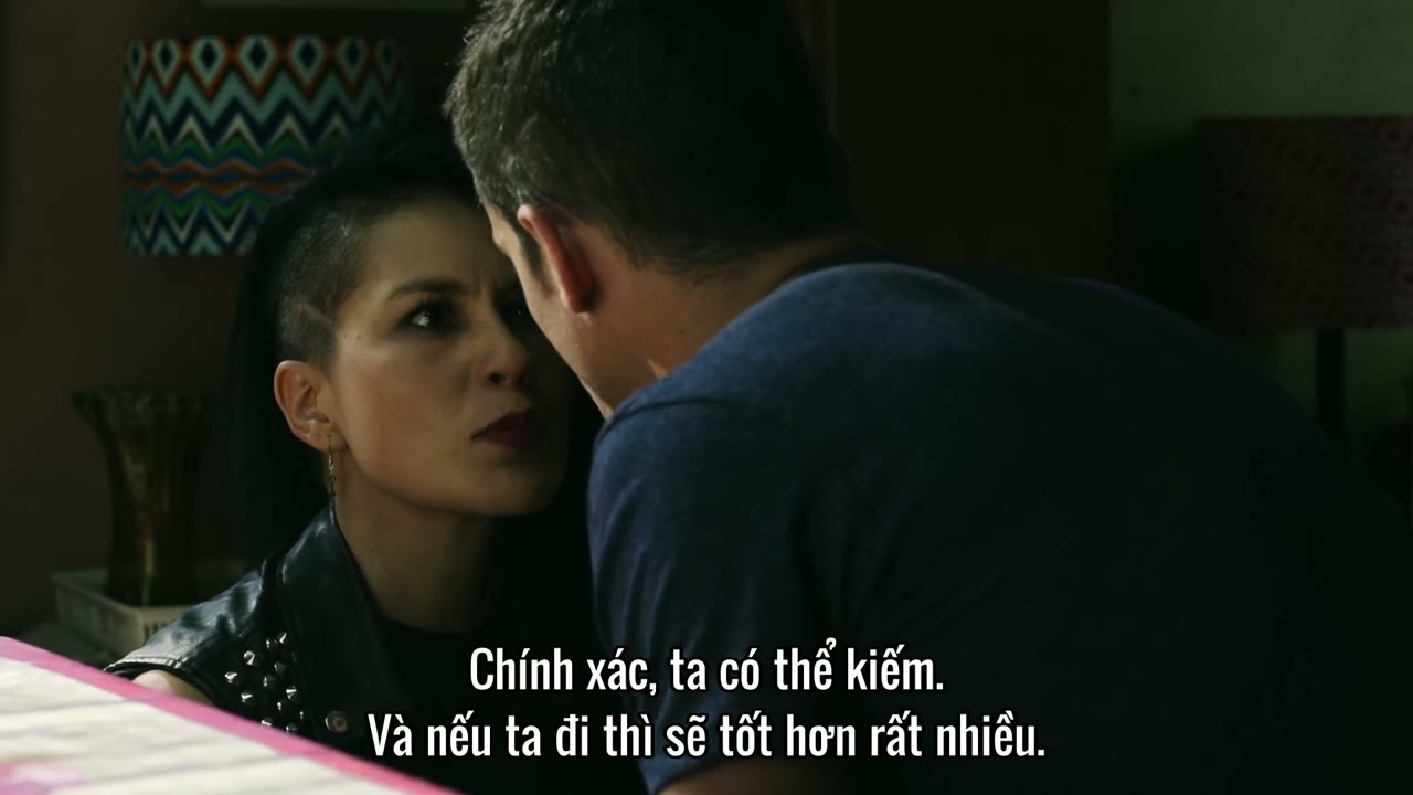 Ngoài vòng kiểm soát (Phần 1) tập 8 cảnh 2
