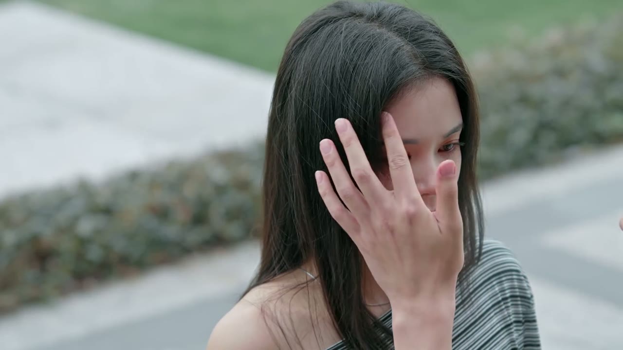 Bí Mật Mang Tên Em tập 8 cảnh 2