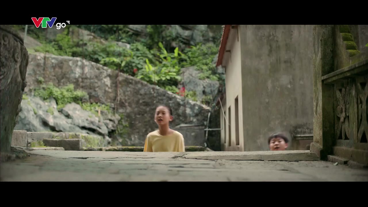 Cách em 1 milimet - cảnh 1
