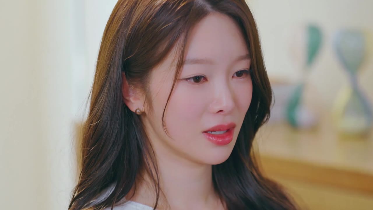 Transit Love Mùa 2 tập 8 cảnh 3