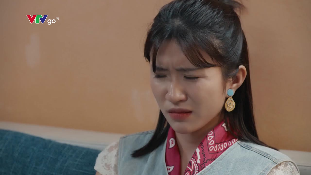 Dưới Ô Cửa Sáng Đèn tập 1 cảnh 3