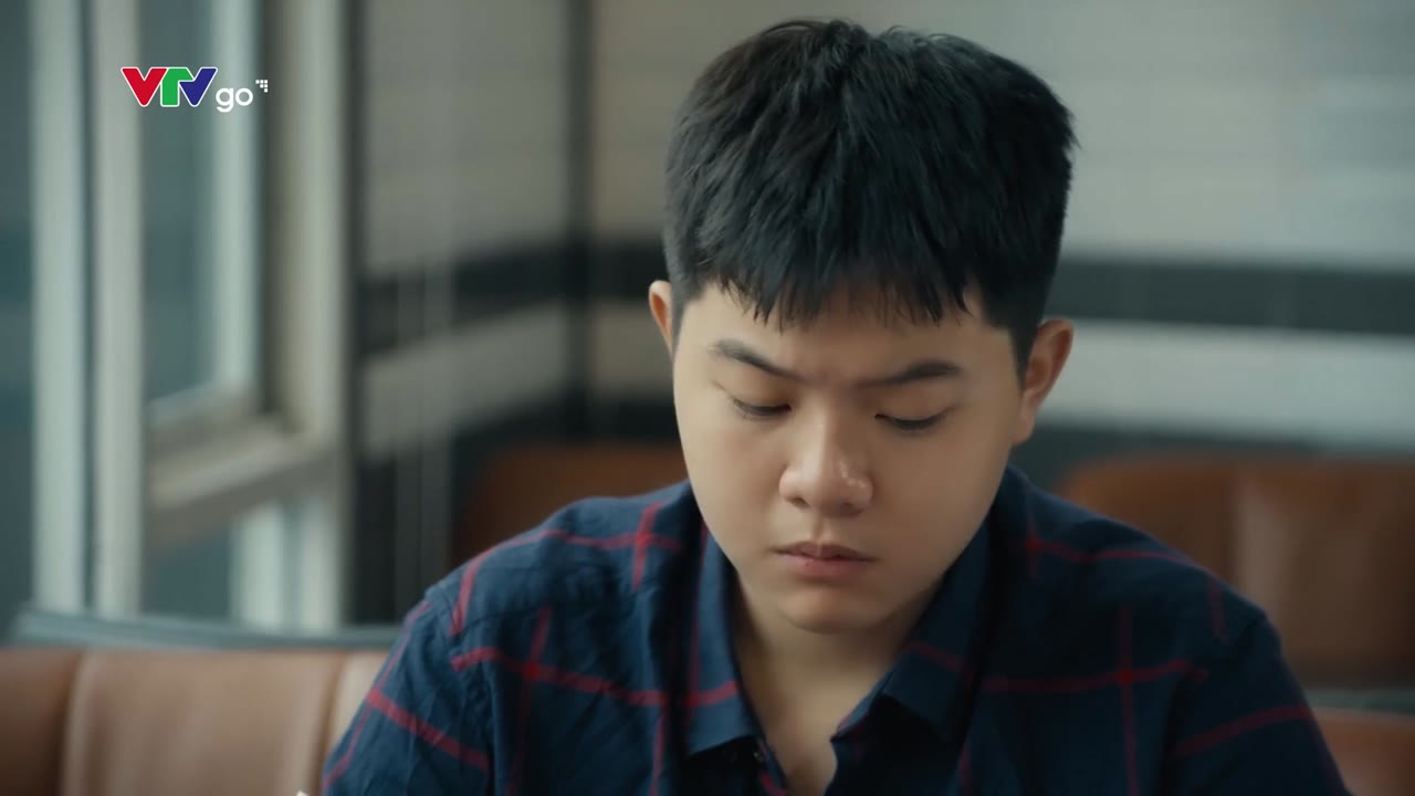 Dưới Ô Cửa Sáng Đèn tập 8