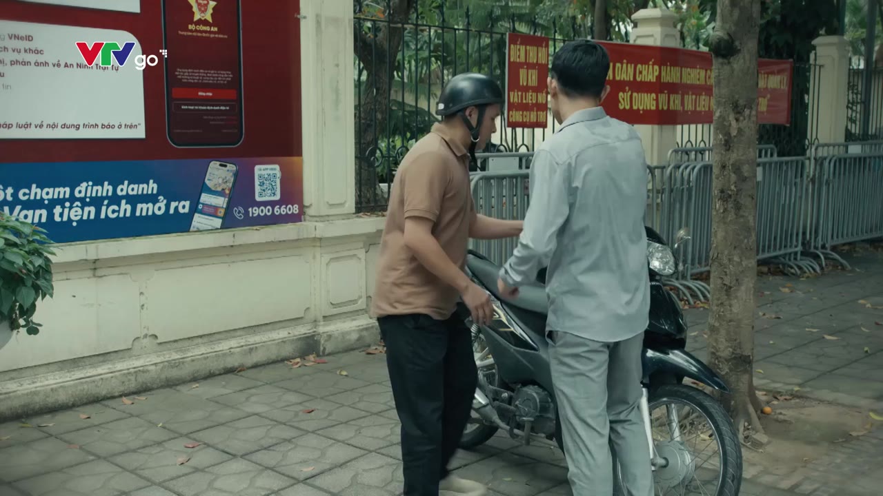 Dưới Ô Cửa Sáng Đèn tập 12
