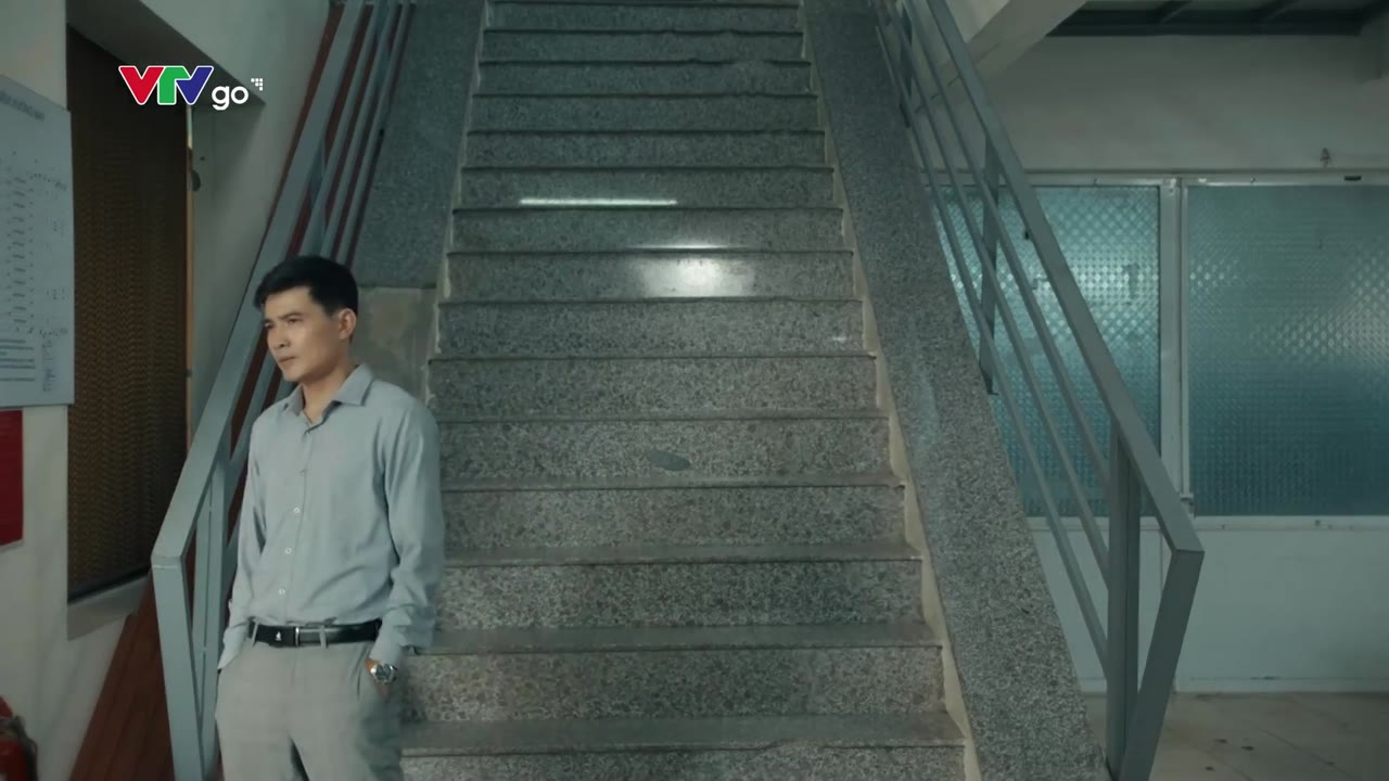 Dưới Ô Cửa Sáng Đèn tập 15 cảnh 2