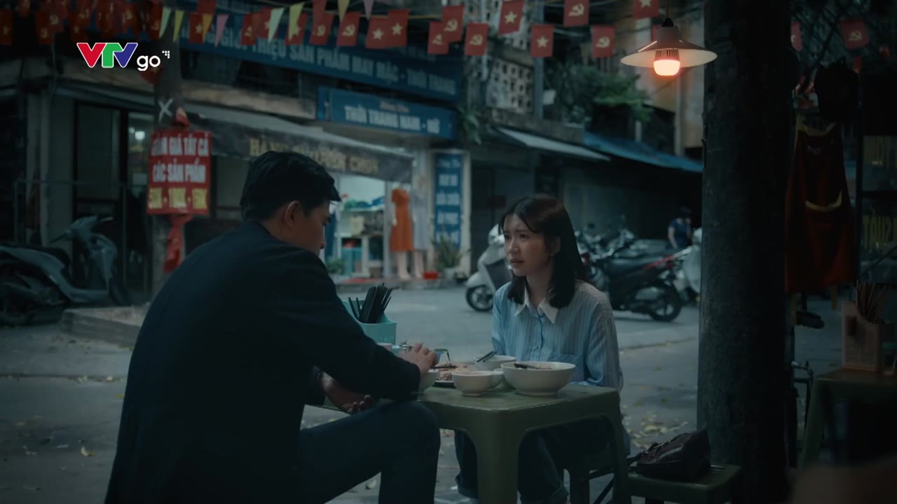 Dưới Ô Cửa Sáng Đèn tập 19 cảnh 2