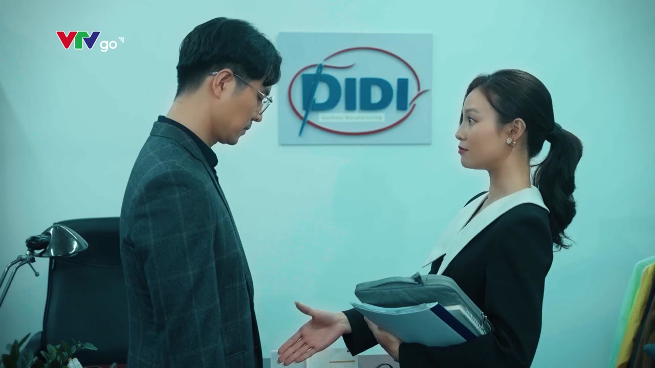 Dưới Ô Cửa Sáng Đèn tập 33