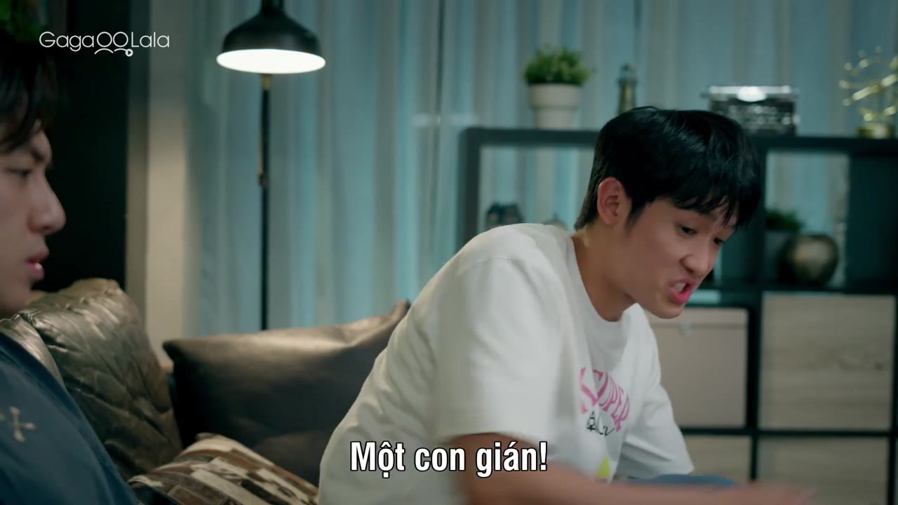 Chỉ Là Đối Đầu Thôi - cảnh 3