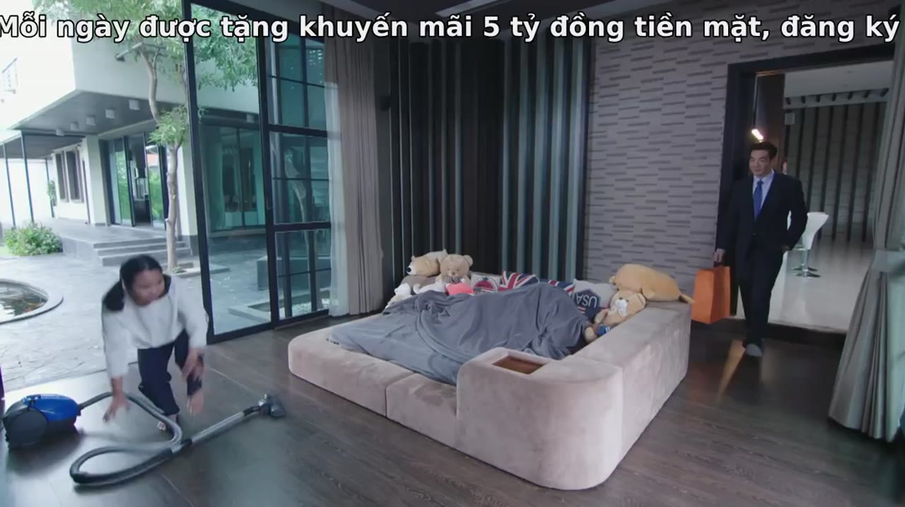 Miễn Trời Cao Còn Ánh Dương - cảnh 1