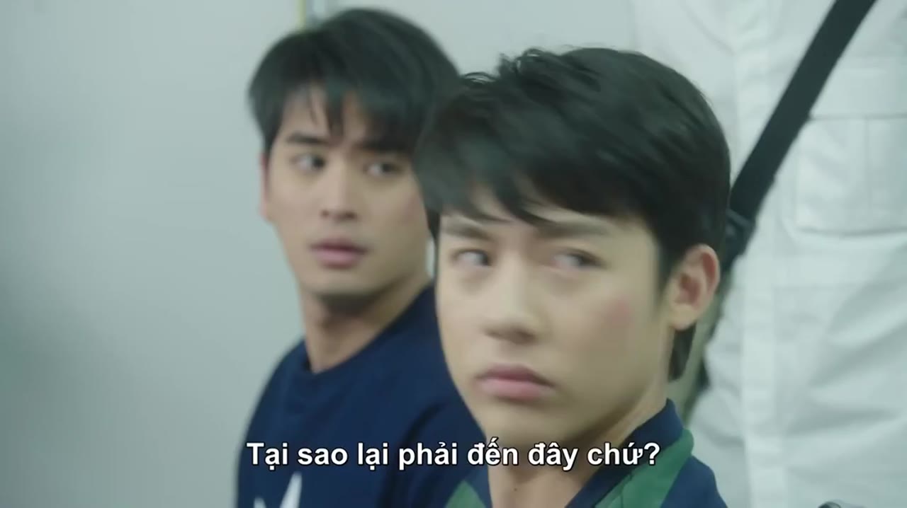 Miễn Trời Cao Còn Ánh Dương - cảnh 2