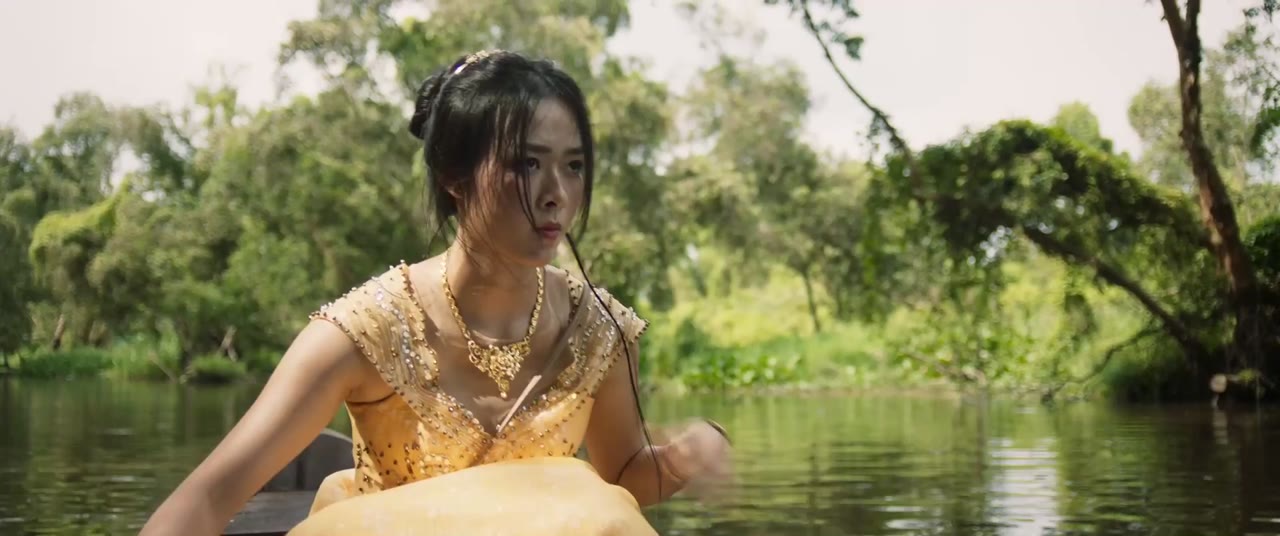 Làm Giàu Với Ma 2: Cuộc Chiến Hột Xoàn - cảnh 2