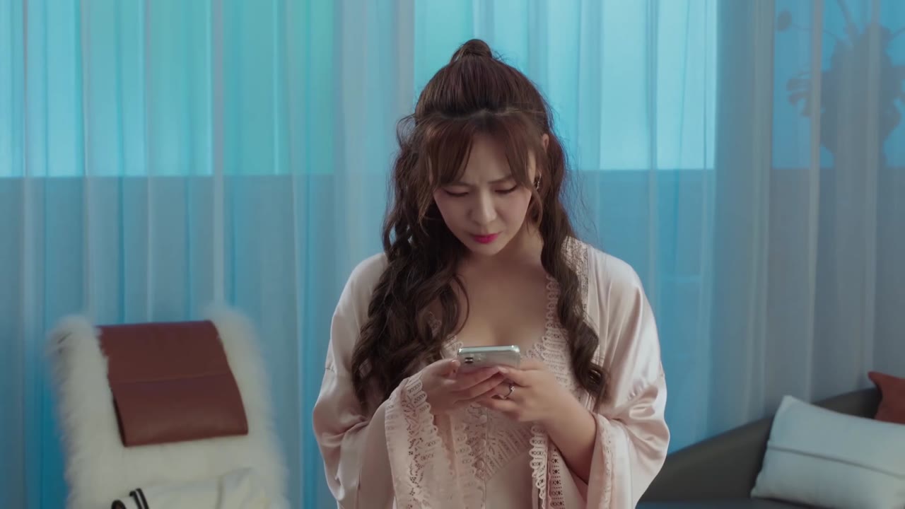 Quỹ Đạo Của Cô Ấy tập 28 cảnh 3