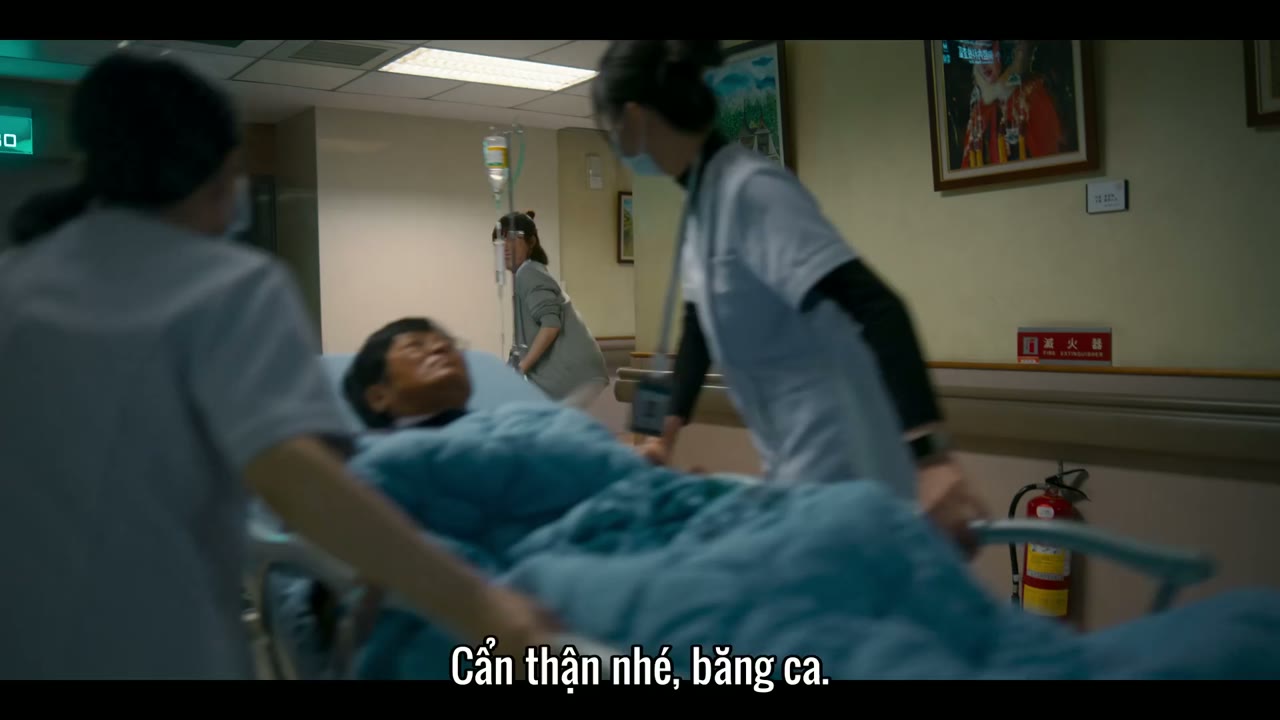 Bác Sĩ Tha Hương tập 4 cảnh 2
