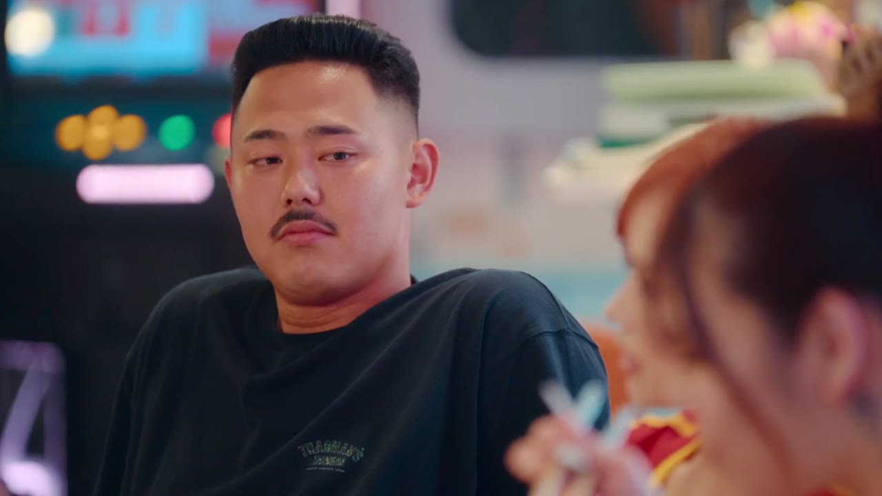 Tình Yêu Nổi Loạn tập 1 cảnh 2