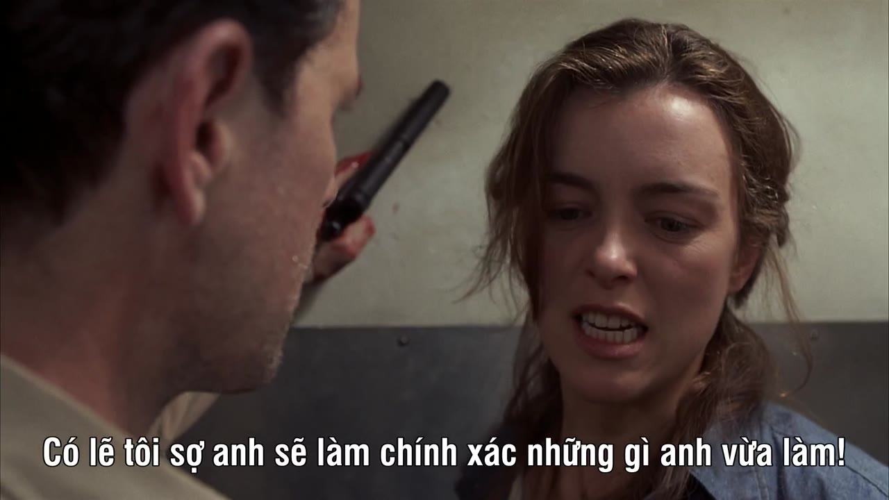 Below - cảnh 1