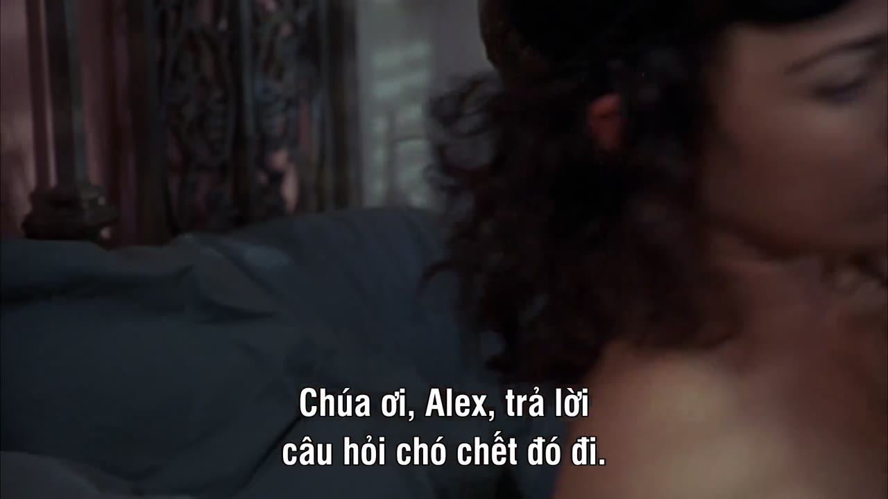 Scorned - cảnh 1