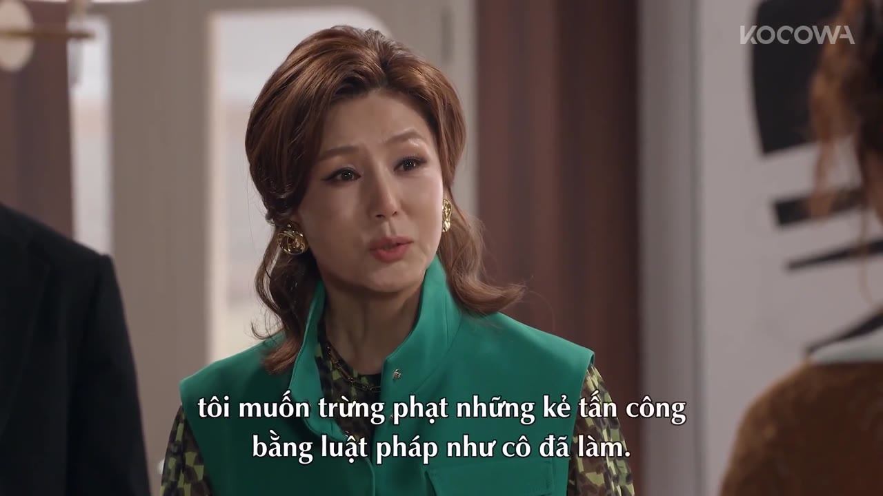 Người Phụ Nữ Nuốt Chửng Mặt Trời tập 17