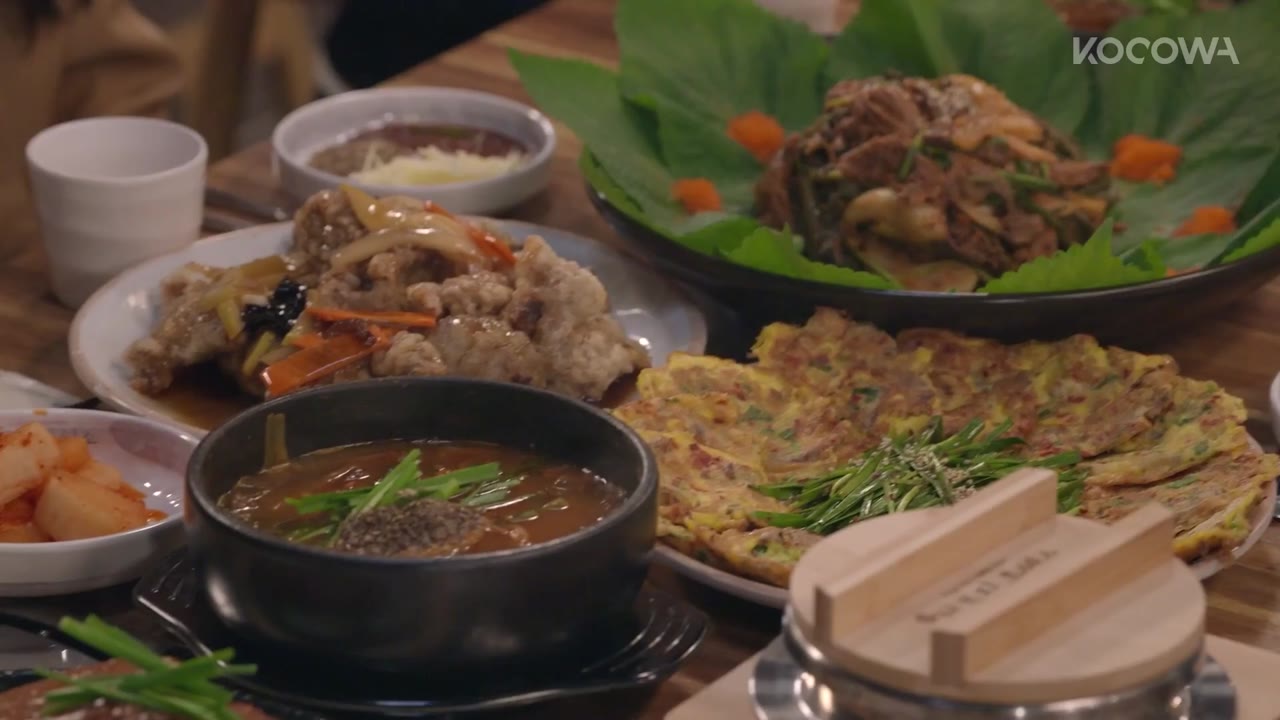Người Phụ Nữ Nuốt Chửng Mặt Trời tập 98 cảnh 2