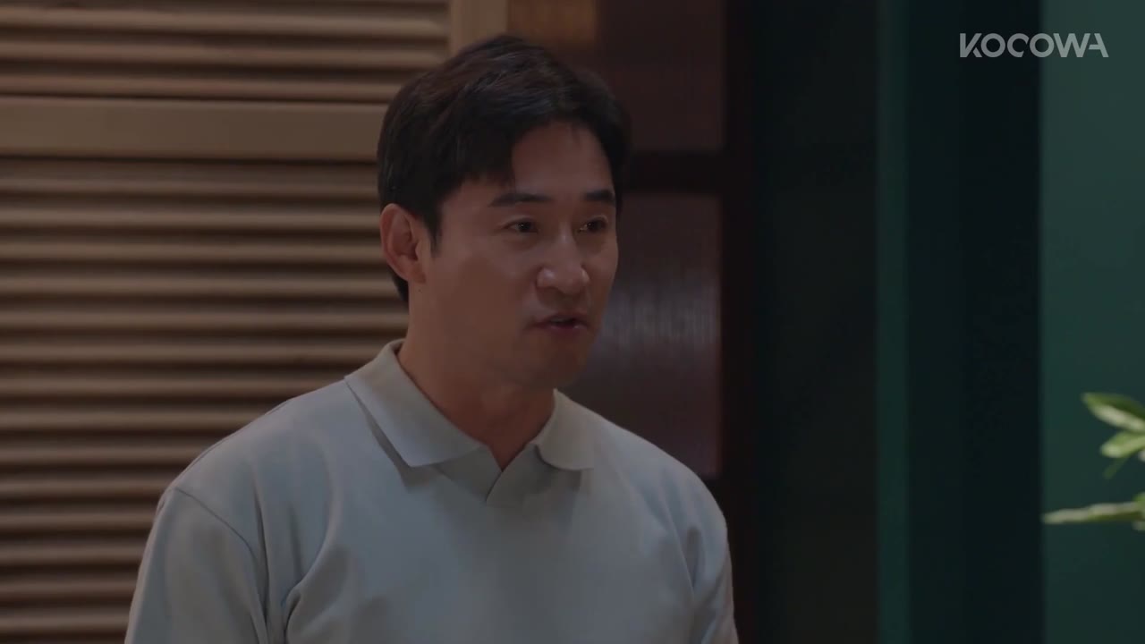 Người Phụ Nữ Nuốt Chửng Mặt Trời tập 124 cảnh 2