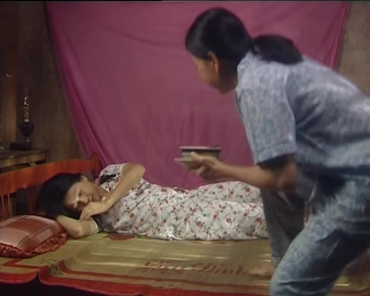 Mùi Ngò Gai (Phần 2) - cảnh 1