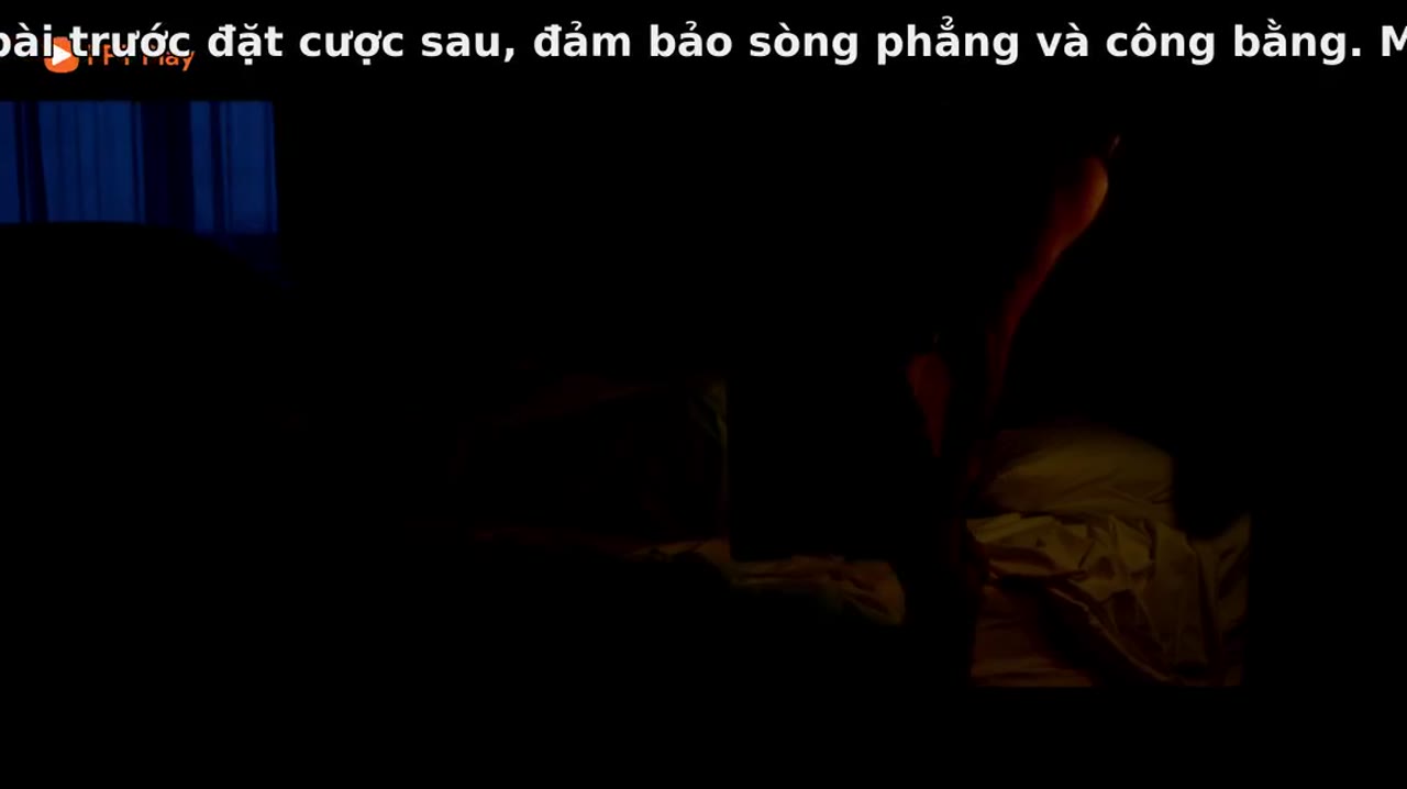 Trăng Mờ - cảnh 2