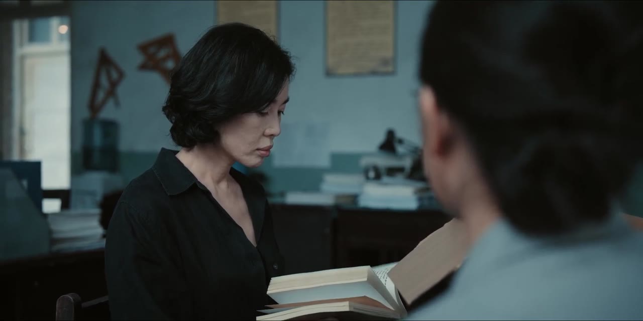 Trong Tầm Mắt tập 3 cảnh 2