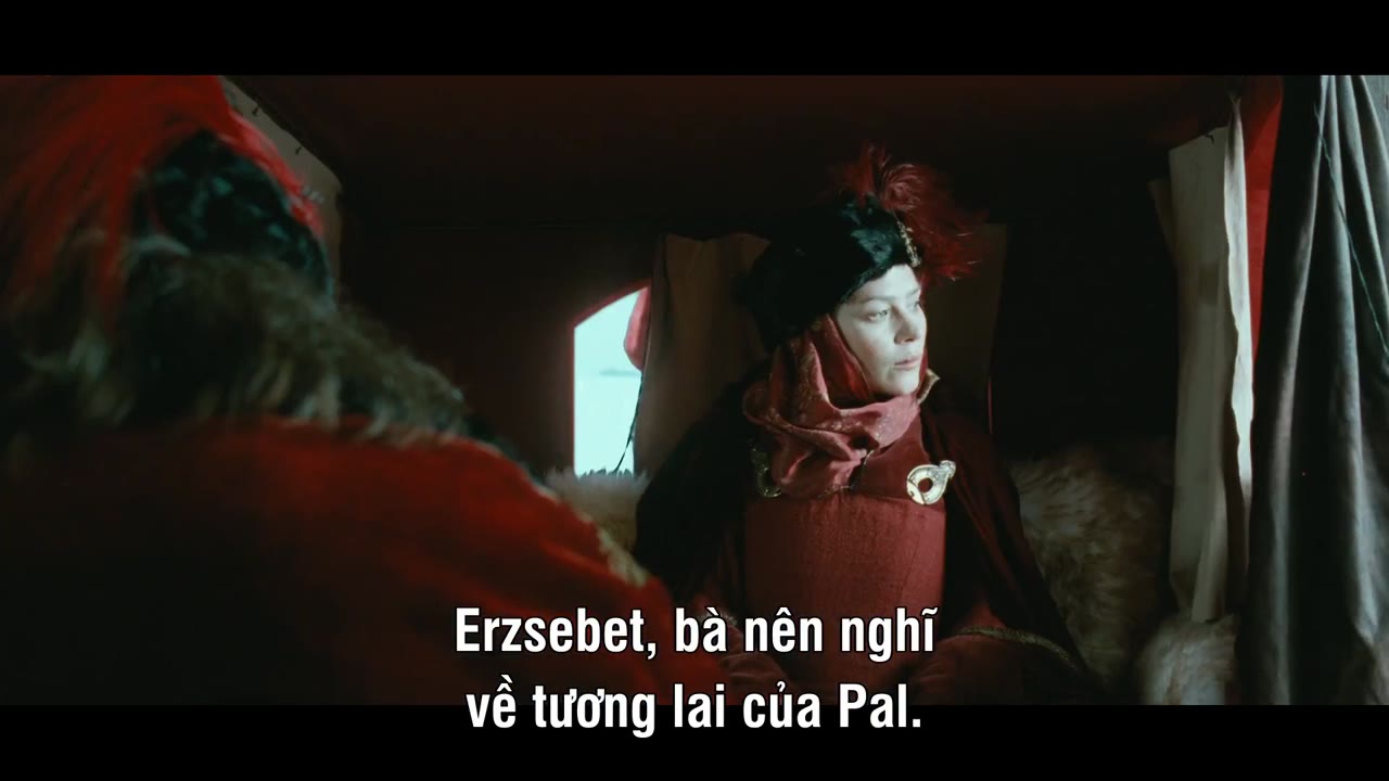 Nữ Bá Tước Khát Máu - cảnh 2