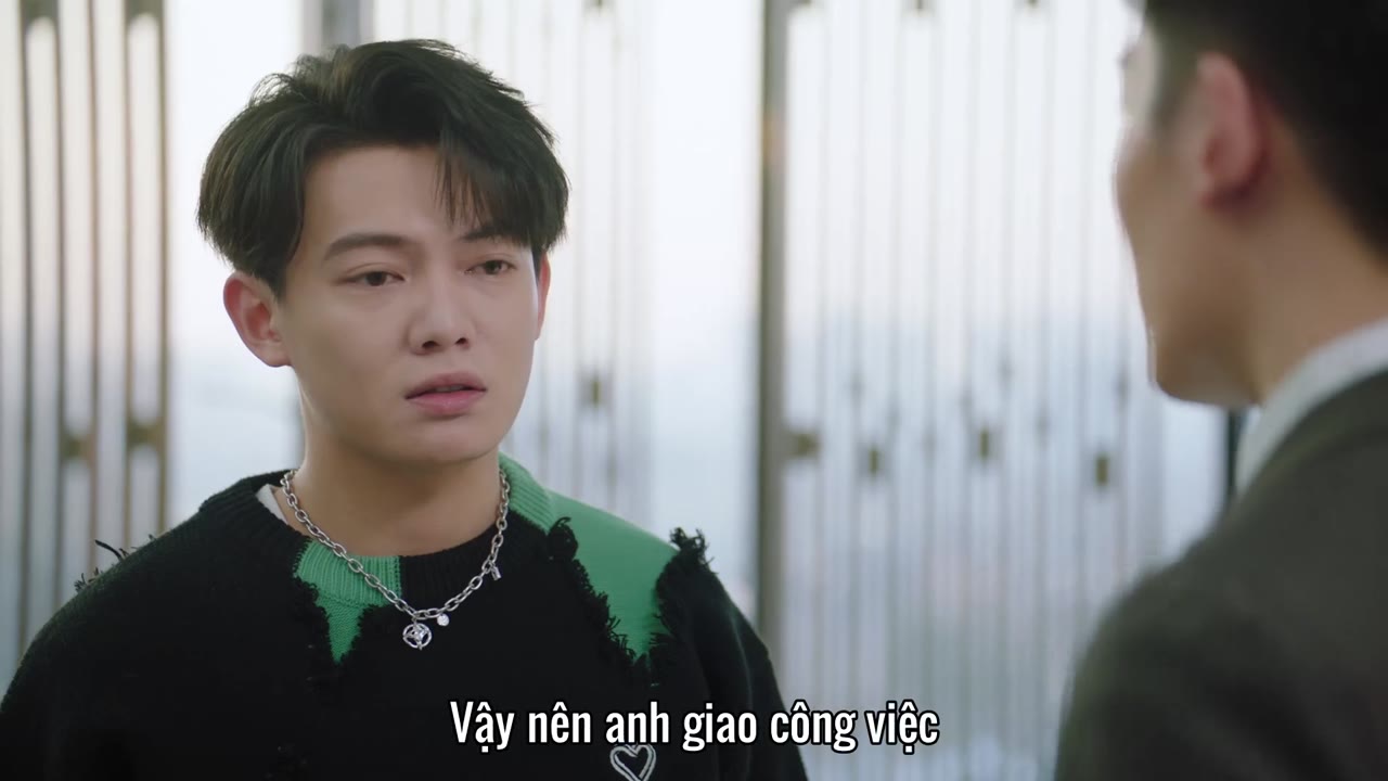 Cô Nàng Lợi Hại Chân Cao Quý tập 1 cảnh 2