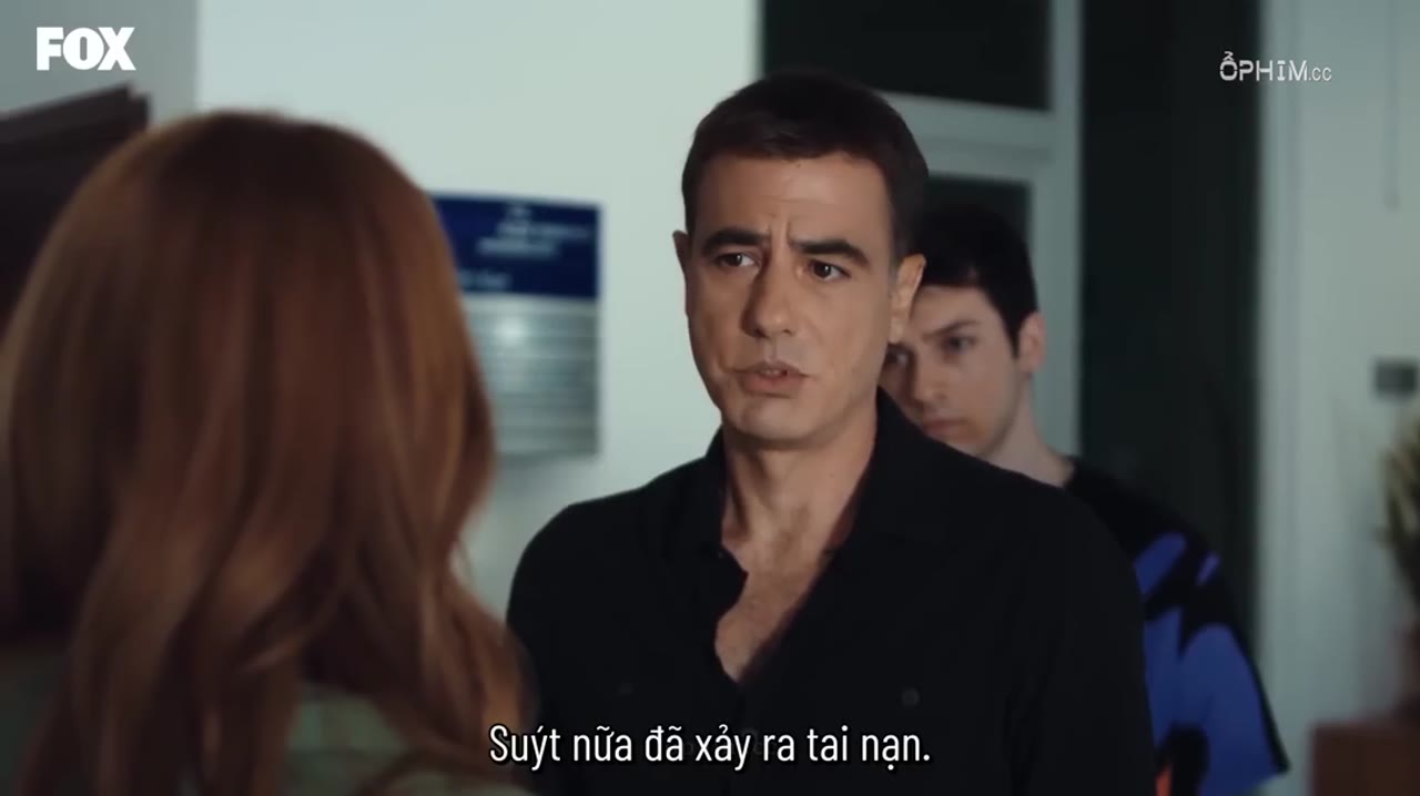Bụi Trên Cổ Áo - cảnh 3