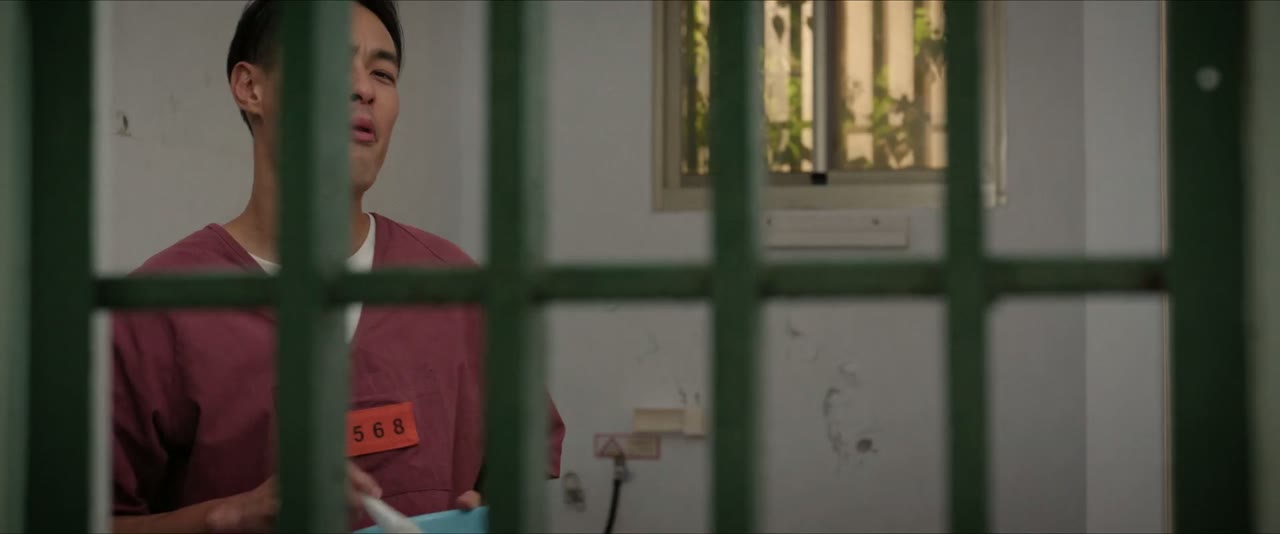 Nhật Ký Sinh Tồn Của Những Người Đàn Ông Ở Nhà Tù tập 8 cảnh 2