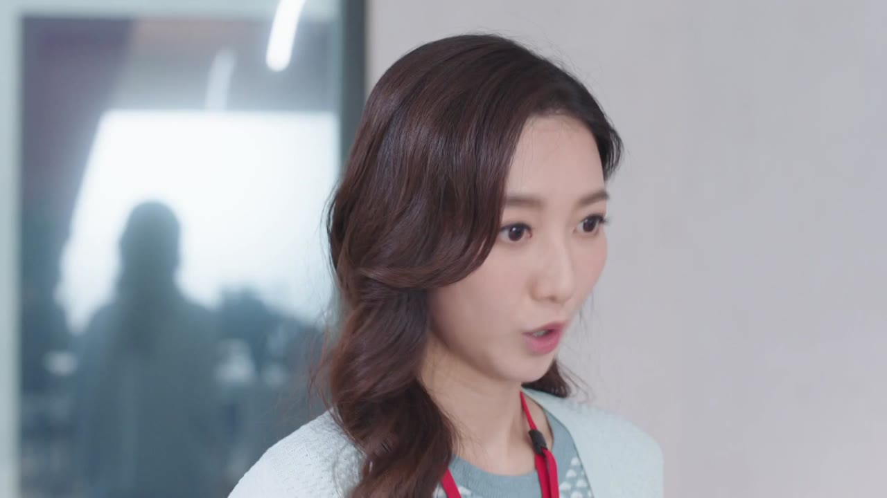 Nữ Hoàng Tin Tức - cảnh 1