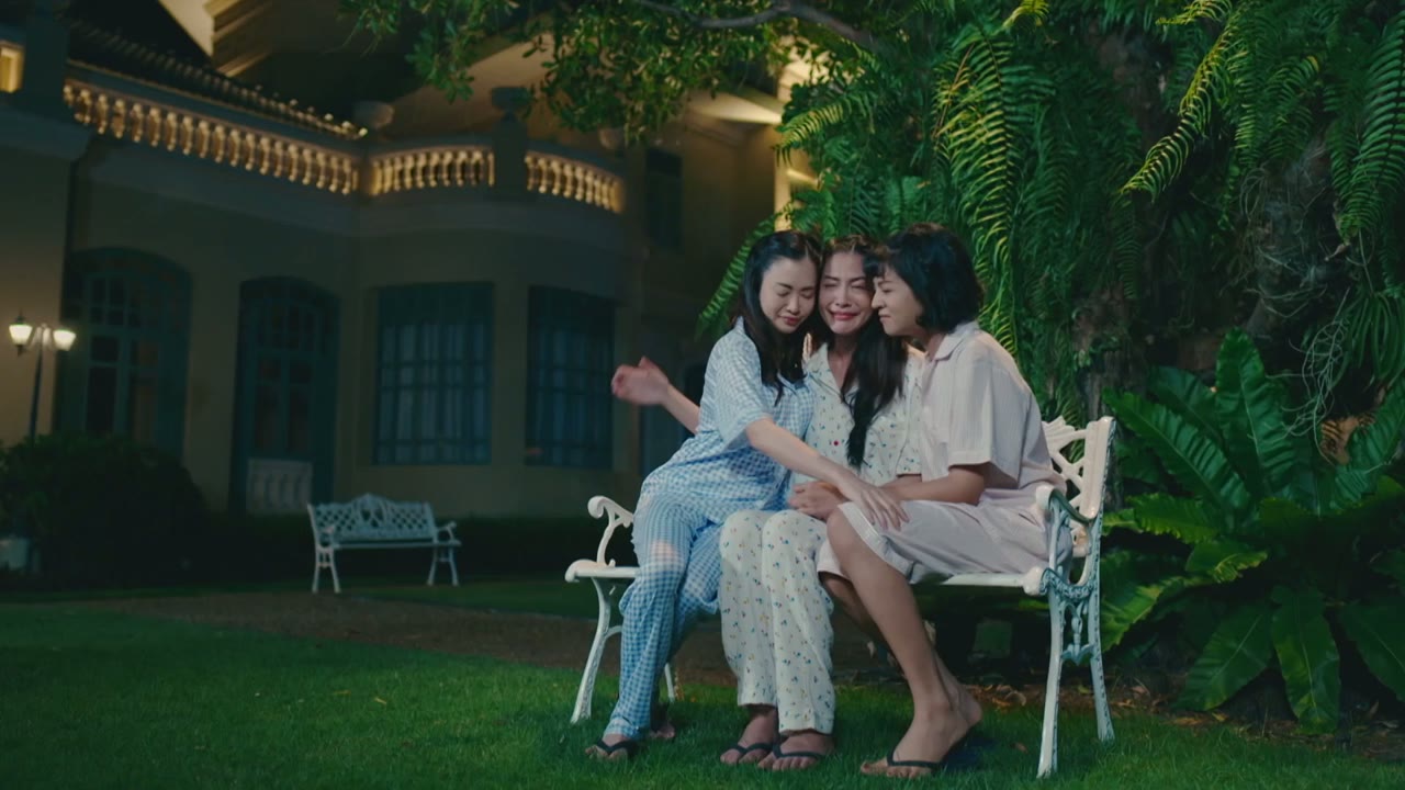 Thế Giới Em Và Tôi - cảnh 3