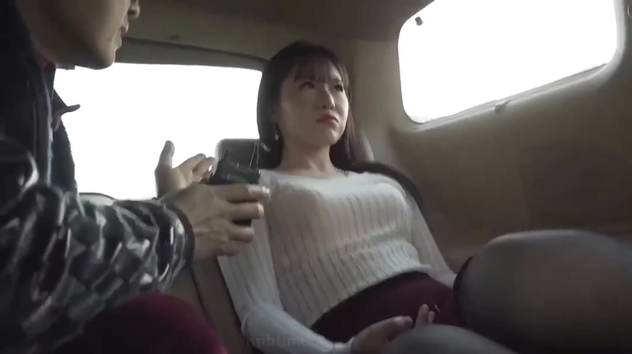 Chiếc Taxi Chuyên Săn Gái Đẹp - cảnh 1