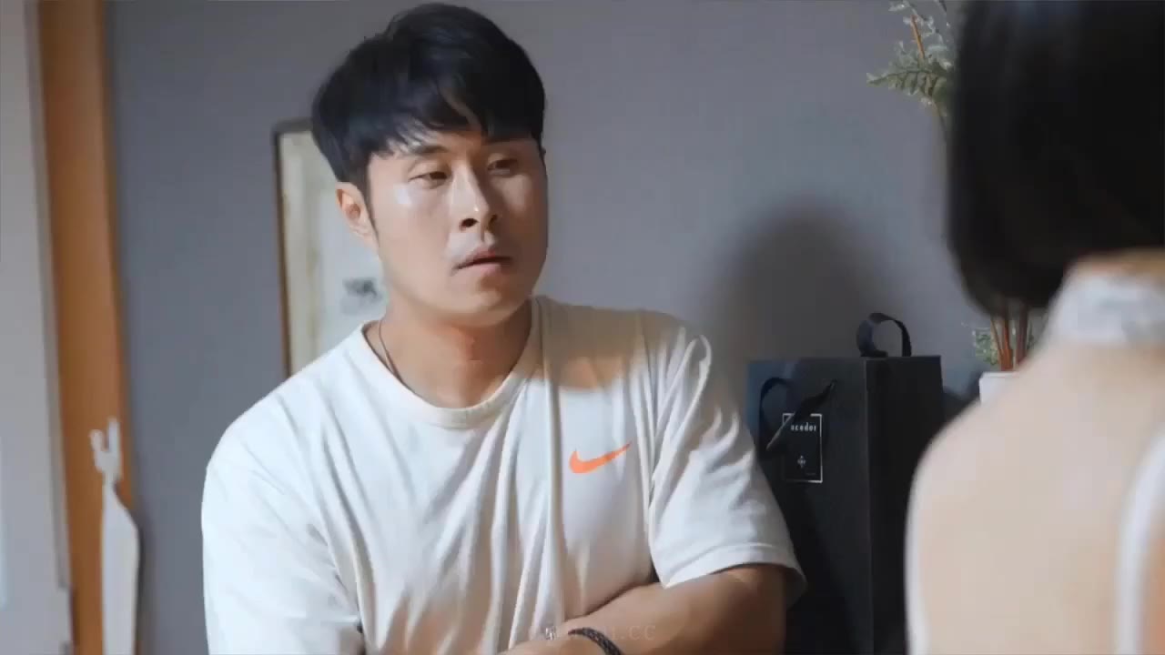 Chợ Đen: Nơi Tìm Bạn Tình Cho Bạn tập 1 cảnh 2