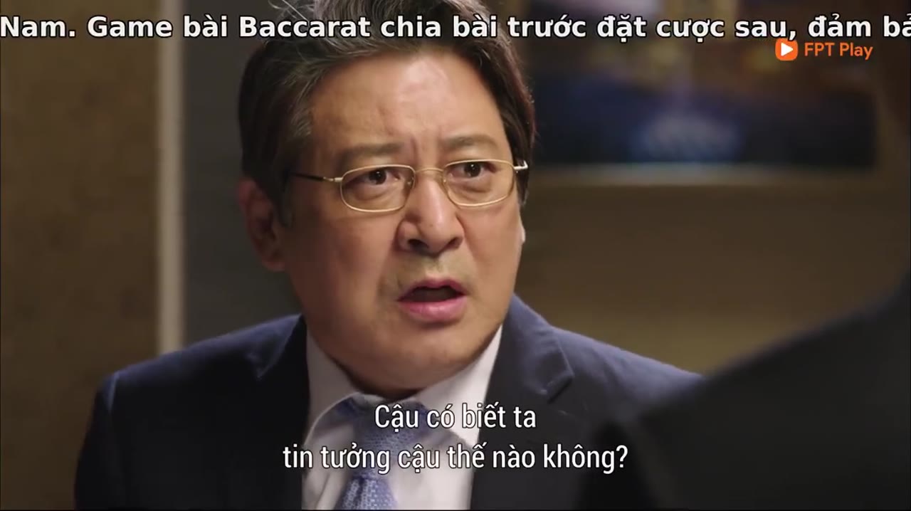 Ông Hoàng Khách Sạn - cảnh 2
