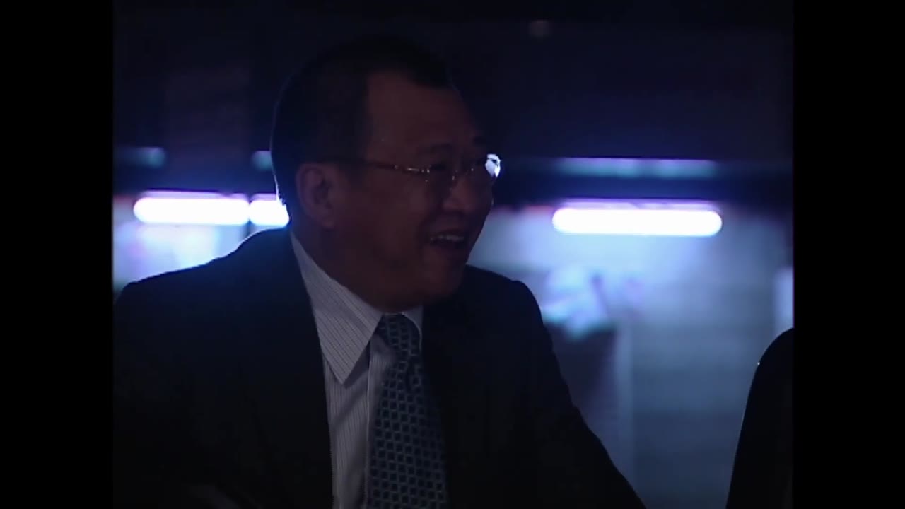Cạm Bẫy - cảnh 3