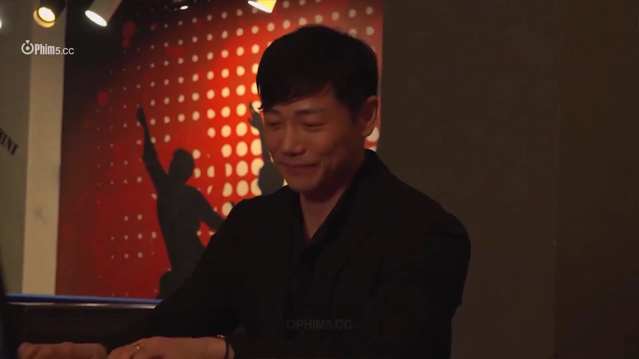 Nữ Giám Đốc Gợi Cảm - cảnh 2