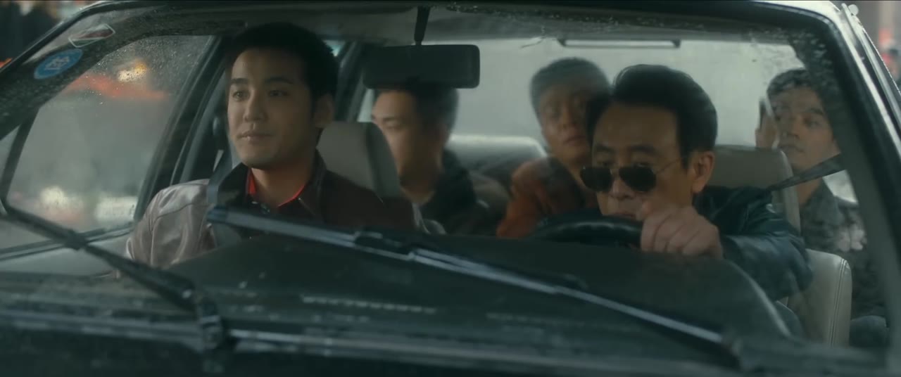 Anh Ta Là Ai - cảnh 2