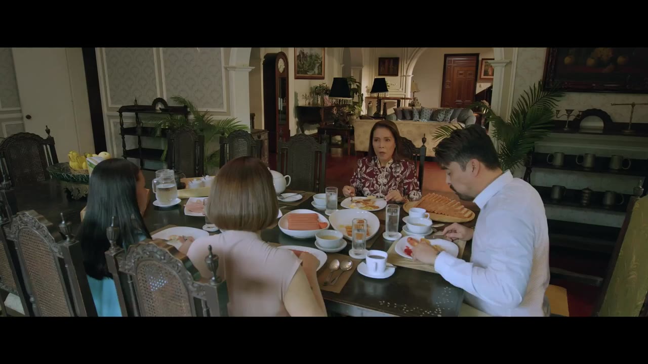 Gái Dòng - cảnh 2