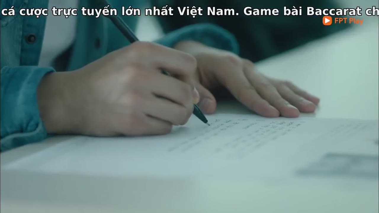 Kết Nối Hai Thế Giới - cảnh 1