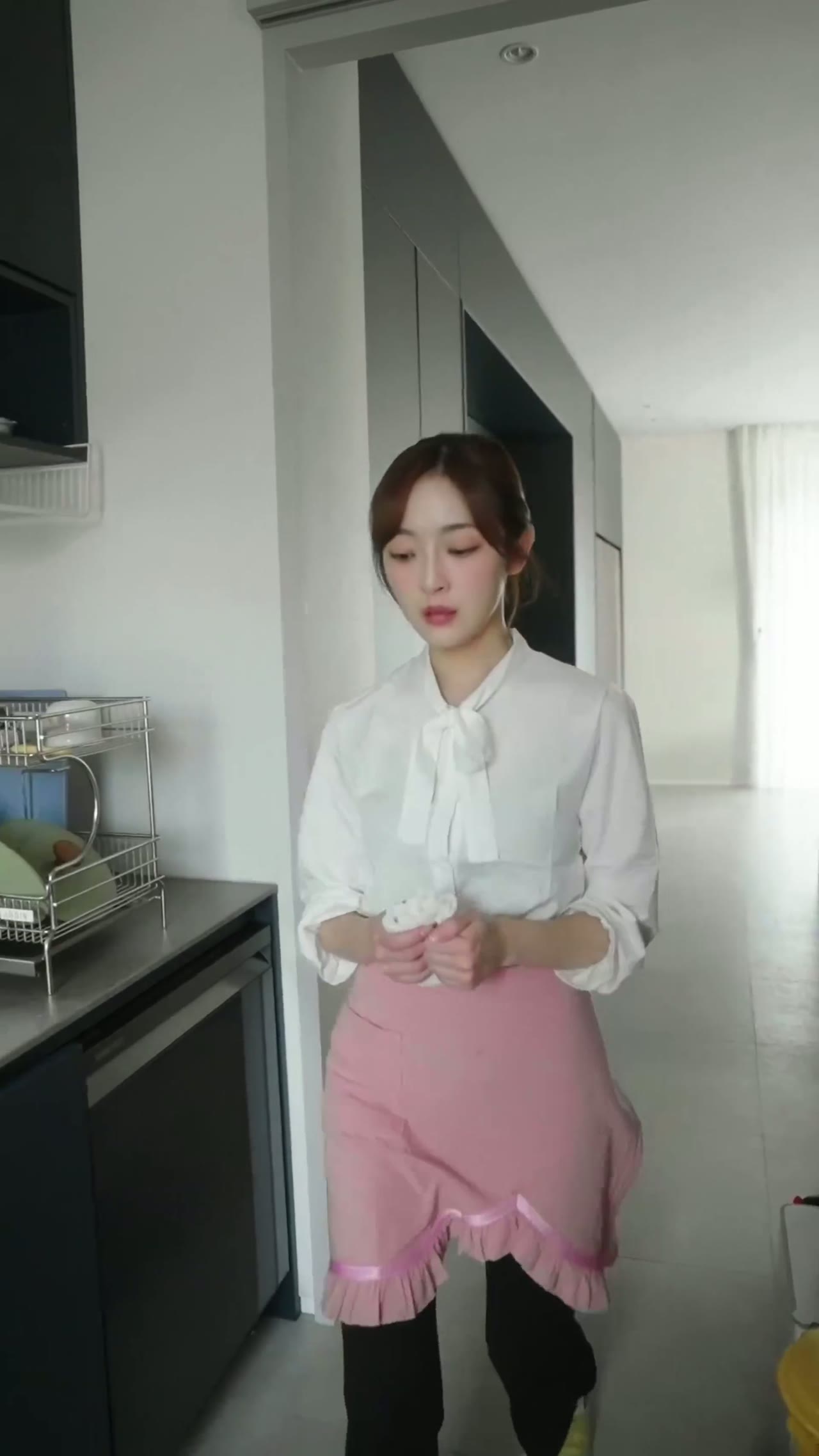 Trò Chơi Cám Dỗ: Mối Tình Báo Thù tập 12 cảnh 2