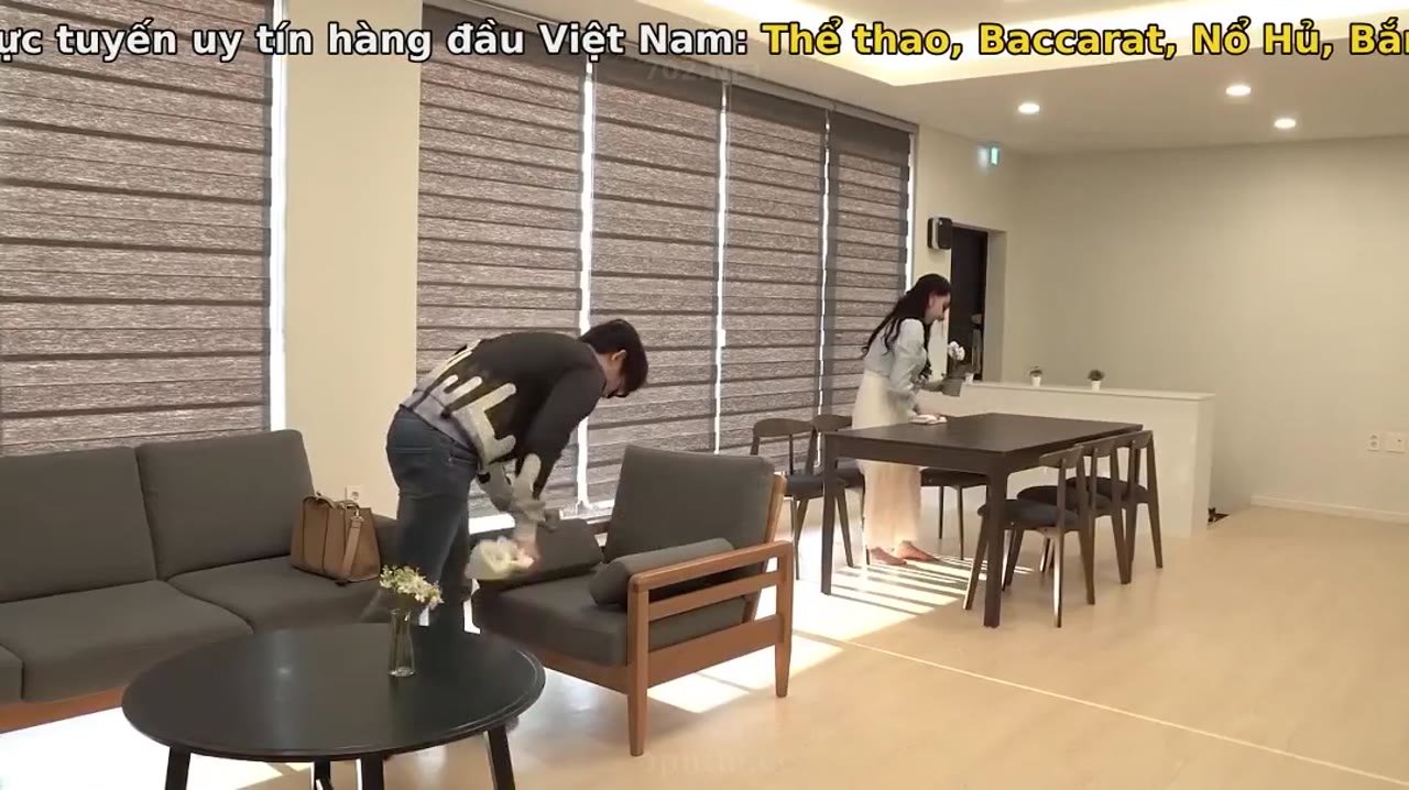 Dục Vọng Của Cô Gái - cảnh 2