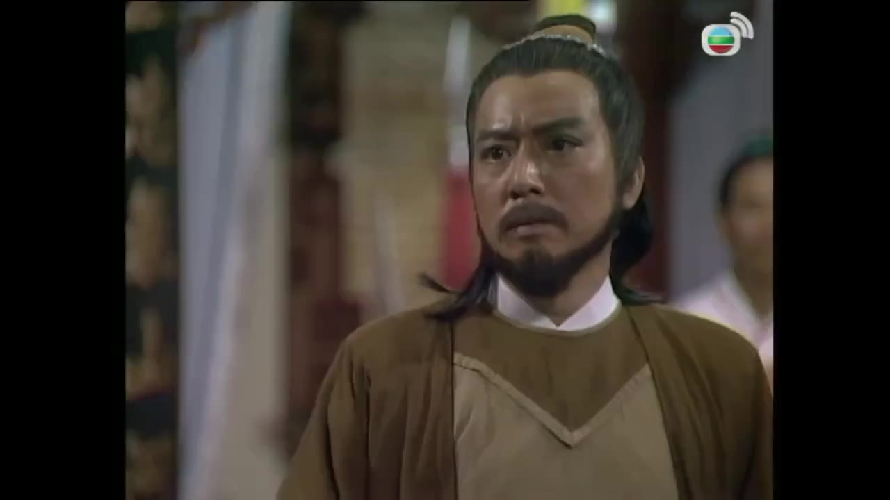Cô Gái Đồ Long - cảnh 2
