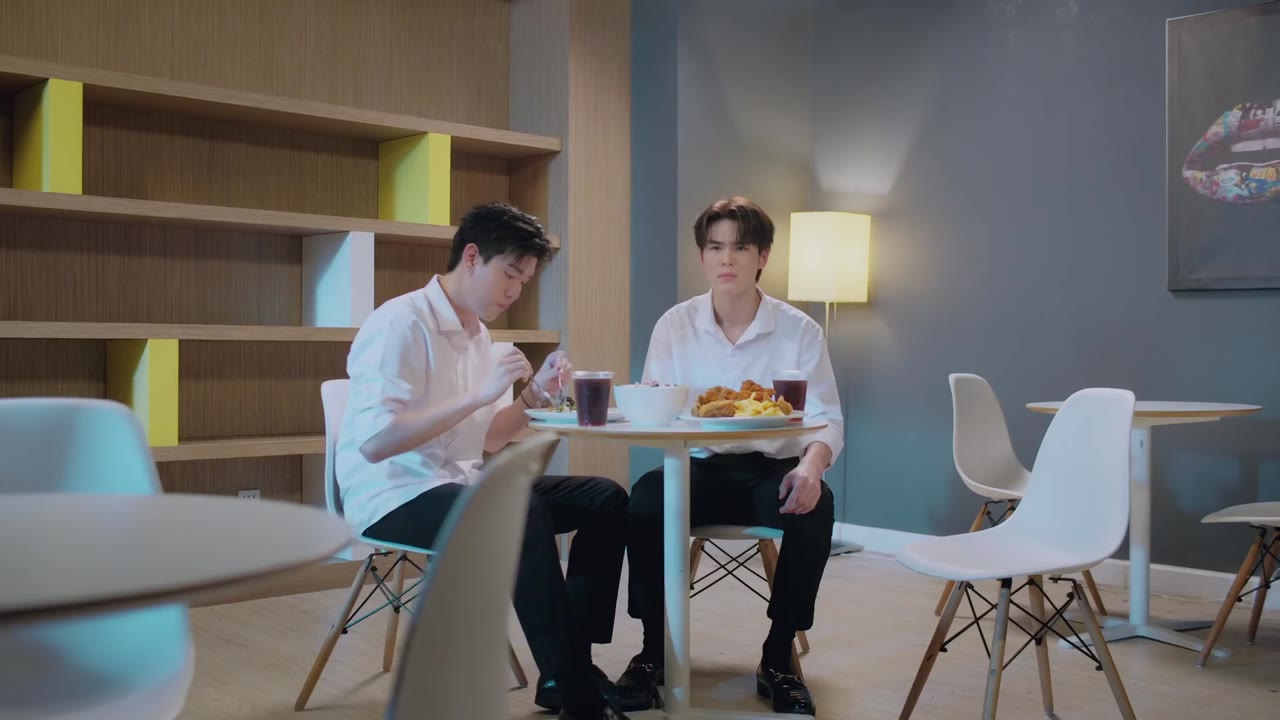 AiNhai - cảnh 1