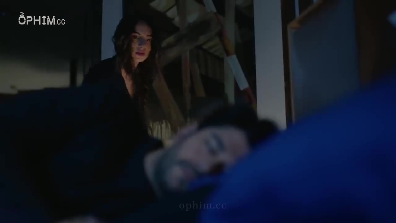 Kara Sevda (Phần 2) tập 15 cảnh 3